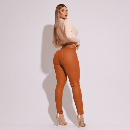 Calça Feminina Jeans Encerado Caramelo com Cinto Customizado - RX6247CR